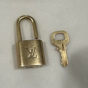 Louis Vuitton Authentic Lock and Key #320